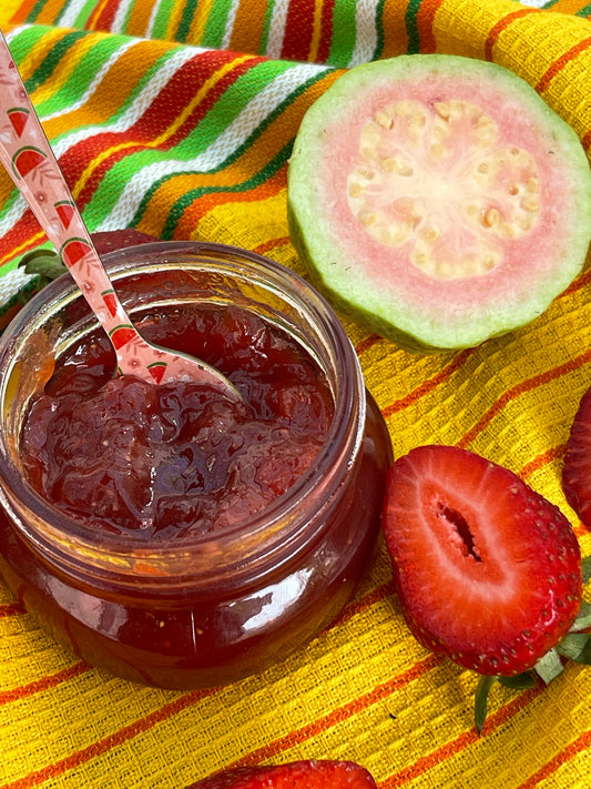 Mermelada de guayaba y bayas con jengibre, 4 oz y 8 oz